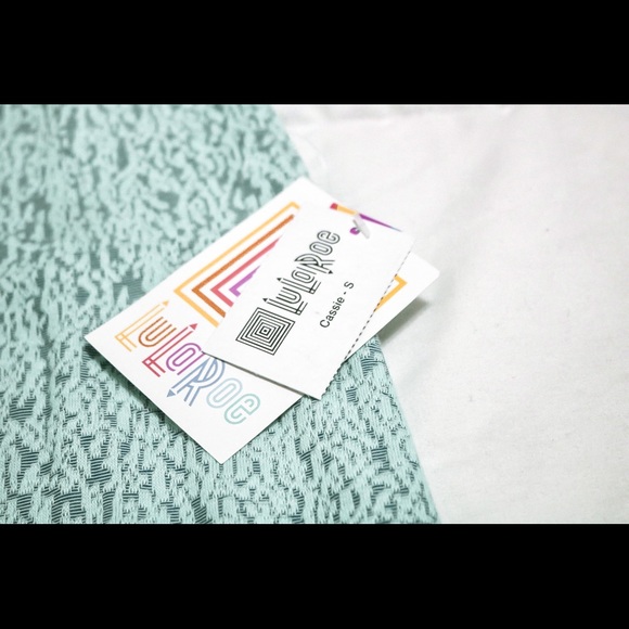 LuLaRoe - Size S Cassie Skirt - Picture 2 of 3